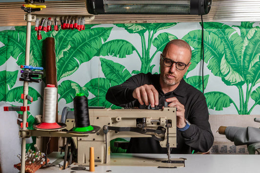 bank bekleden in Leiden